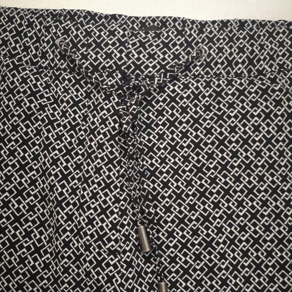 Olsen Europe Lisa Ladies Size Medium Lightweight Black & White Pattern Pants - Picture 7 of 11
